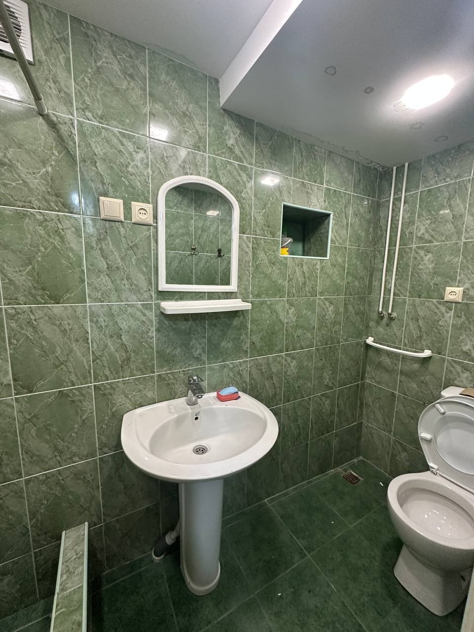 Nikoloz Baratashvili Street, 23