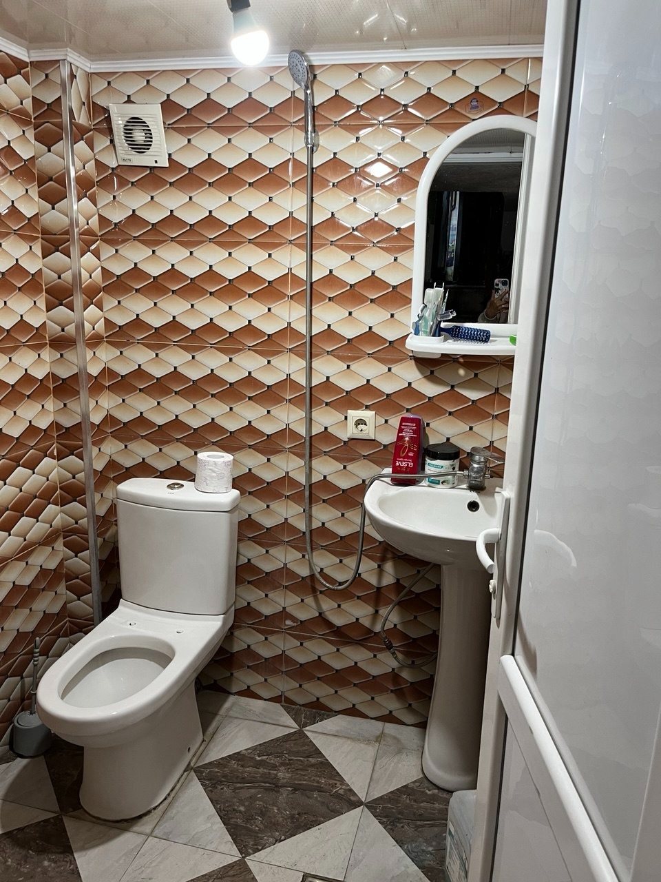 Tsminda Andria Pirveltsodebuli Highway, 13 - Agi commercial Tsminda Andria Pirveltsodebuli Highway, 13