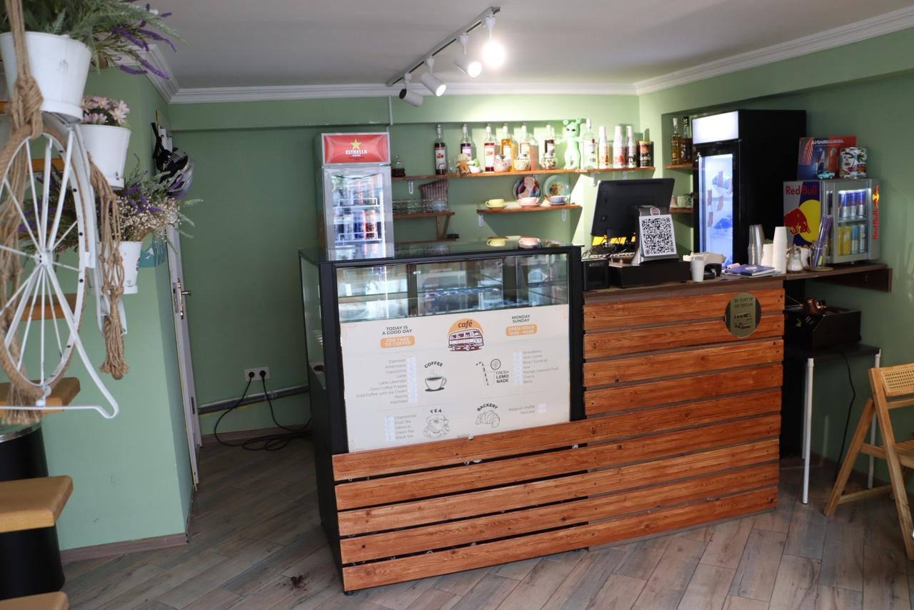 в самом центре Старого города,