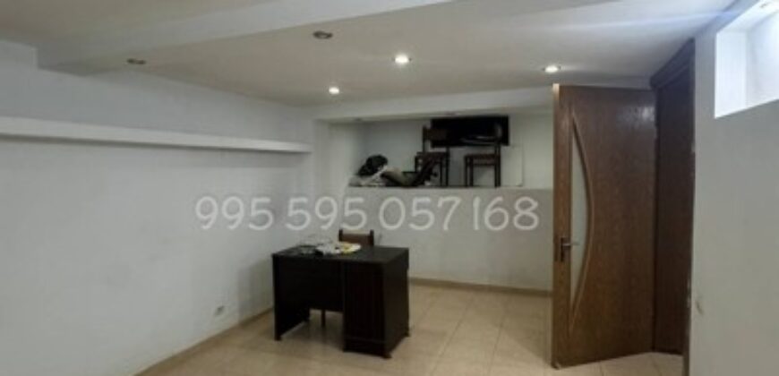 Konstantine Gamsakhurdia Street, 30