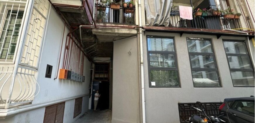 Memed Abashidze Street, 56
